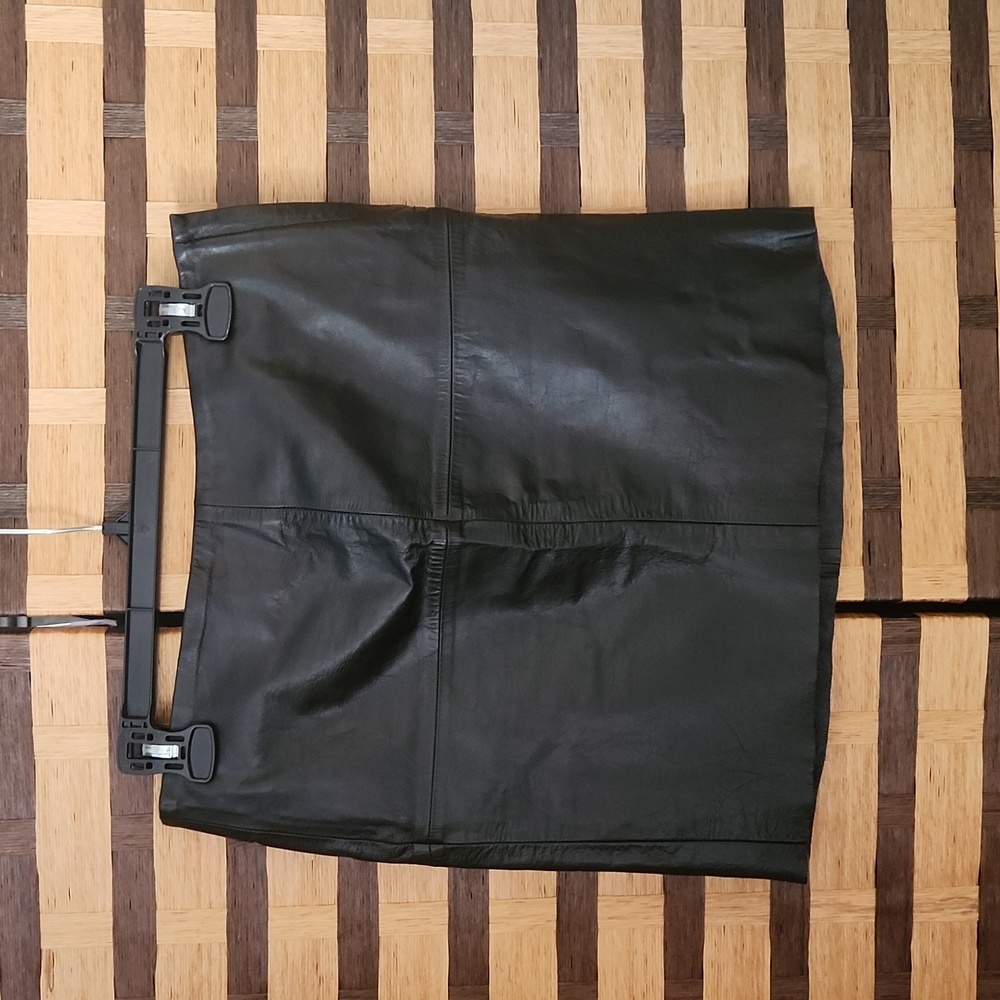 Classic Black Mini Skirt